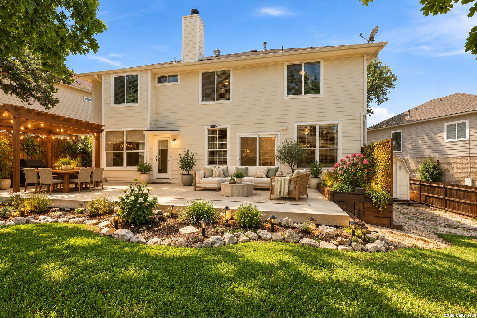 main property photo 32