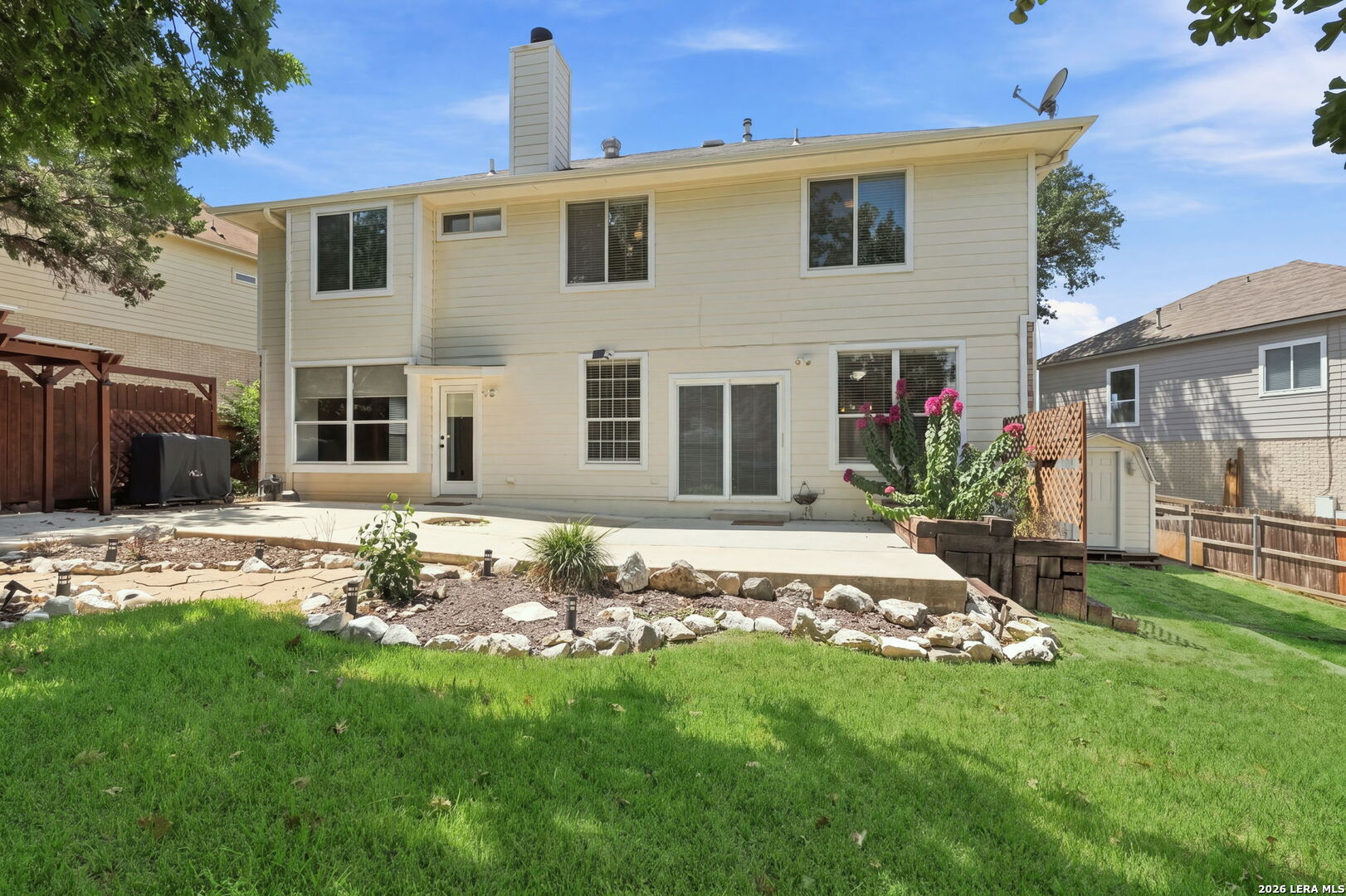 main property photo 33