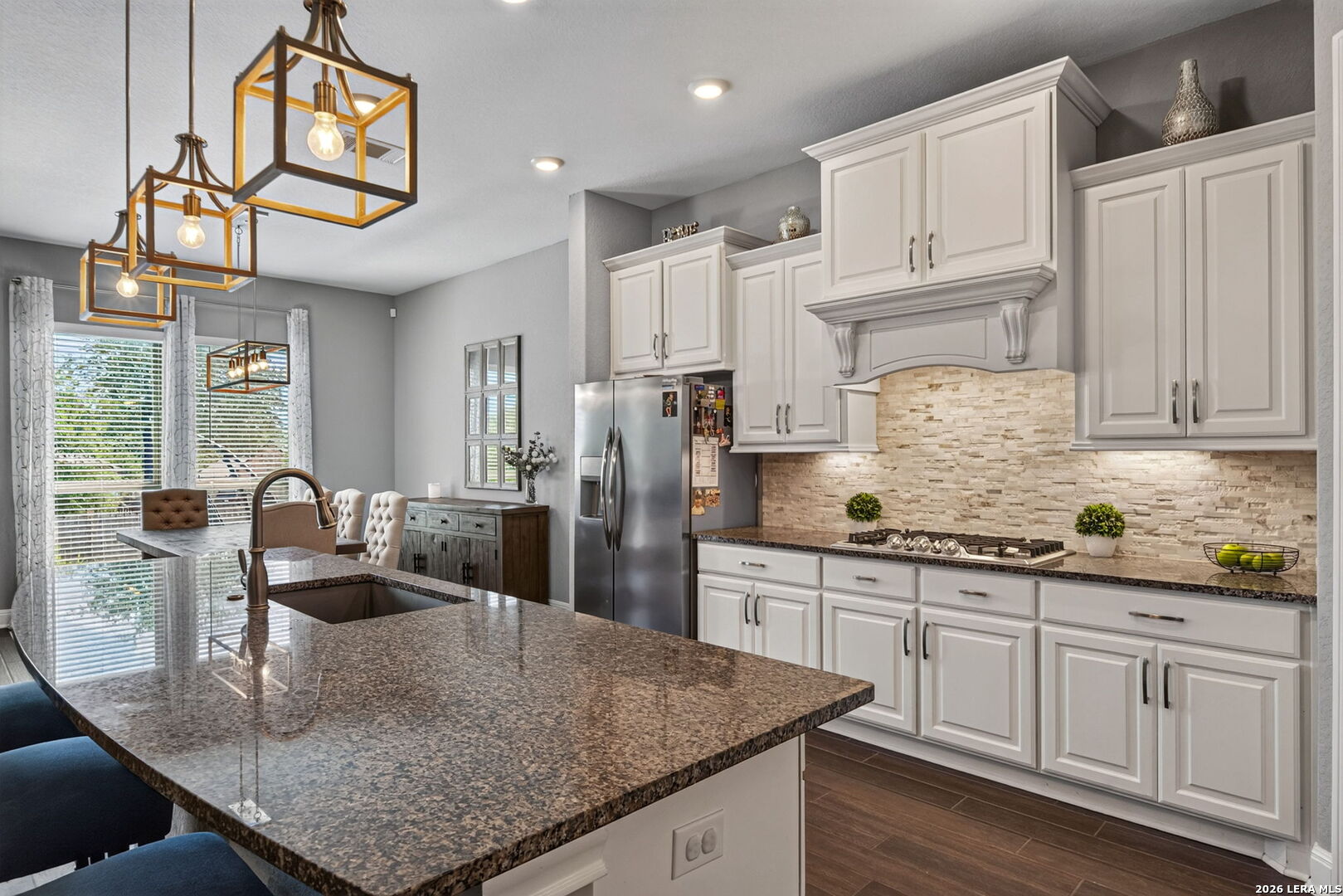 8218 Claret Cup Way Boerne TX pool spa covered patio JellyFish lighting fenced backyard Fallbrook outdoor living