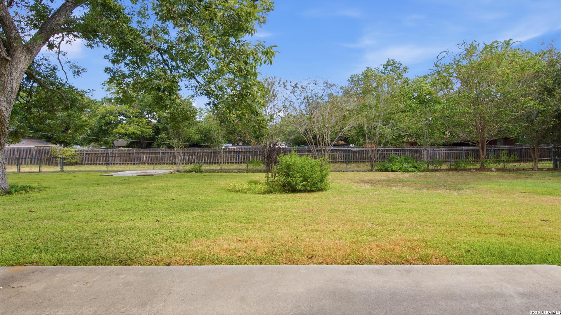 main property photo 6