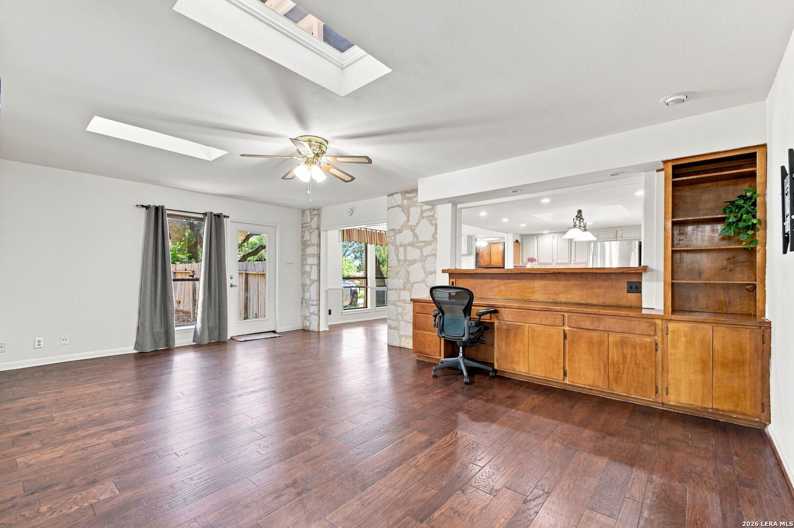 main property photo 12