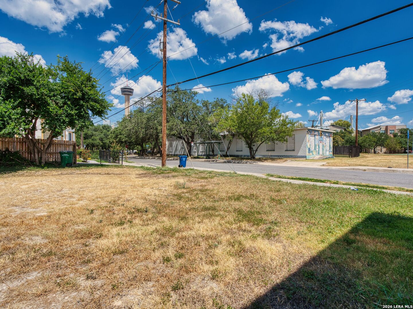 main property photo 24