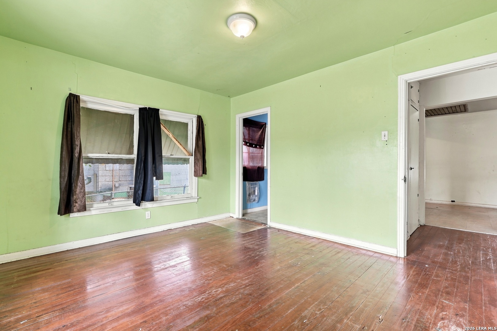 main property photo 20