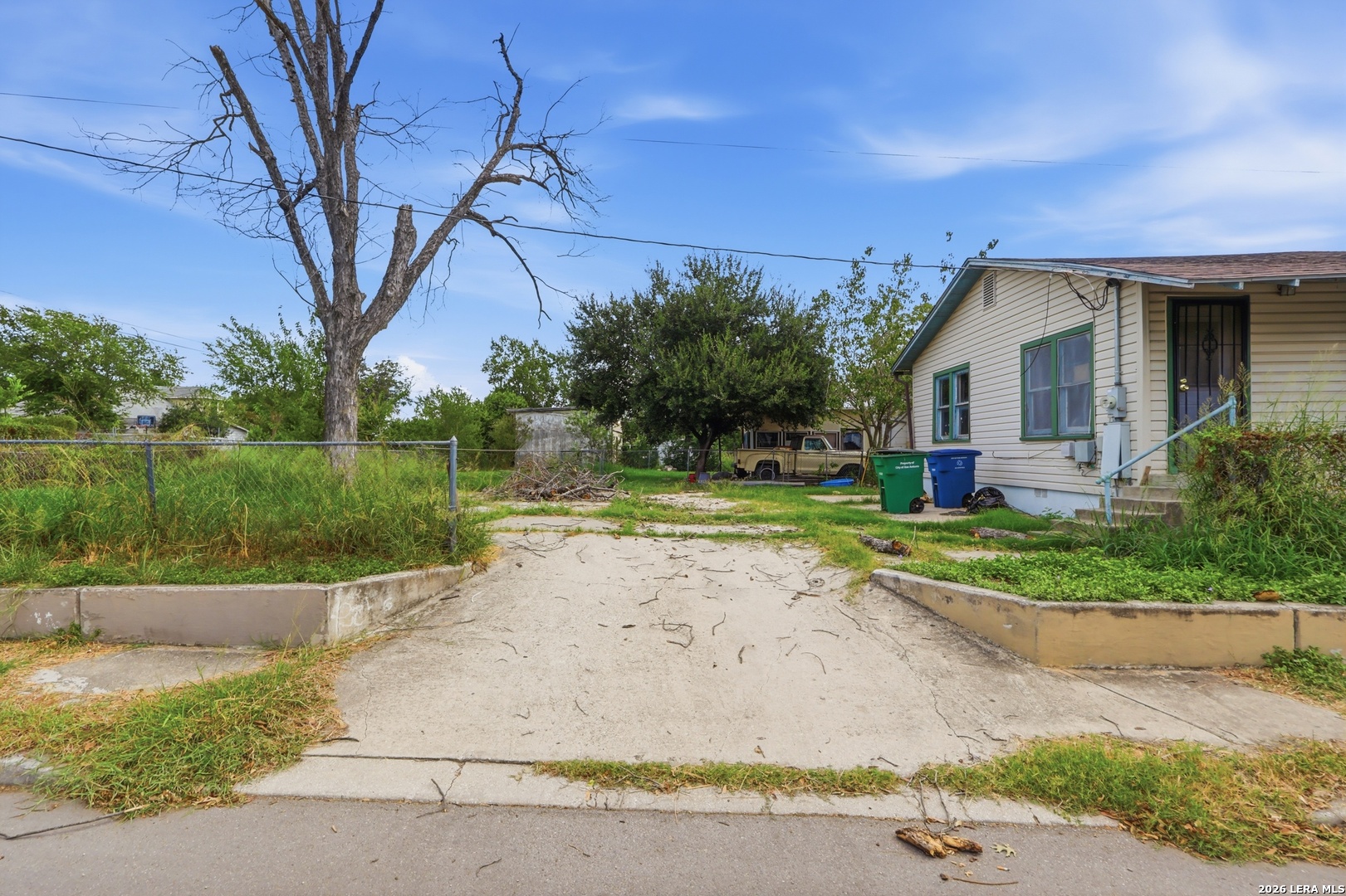 main property photo 29