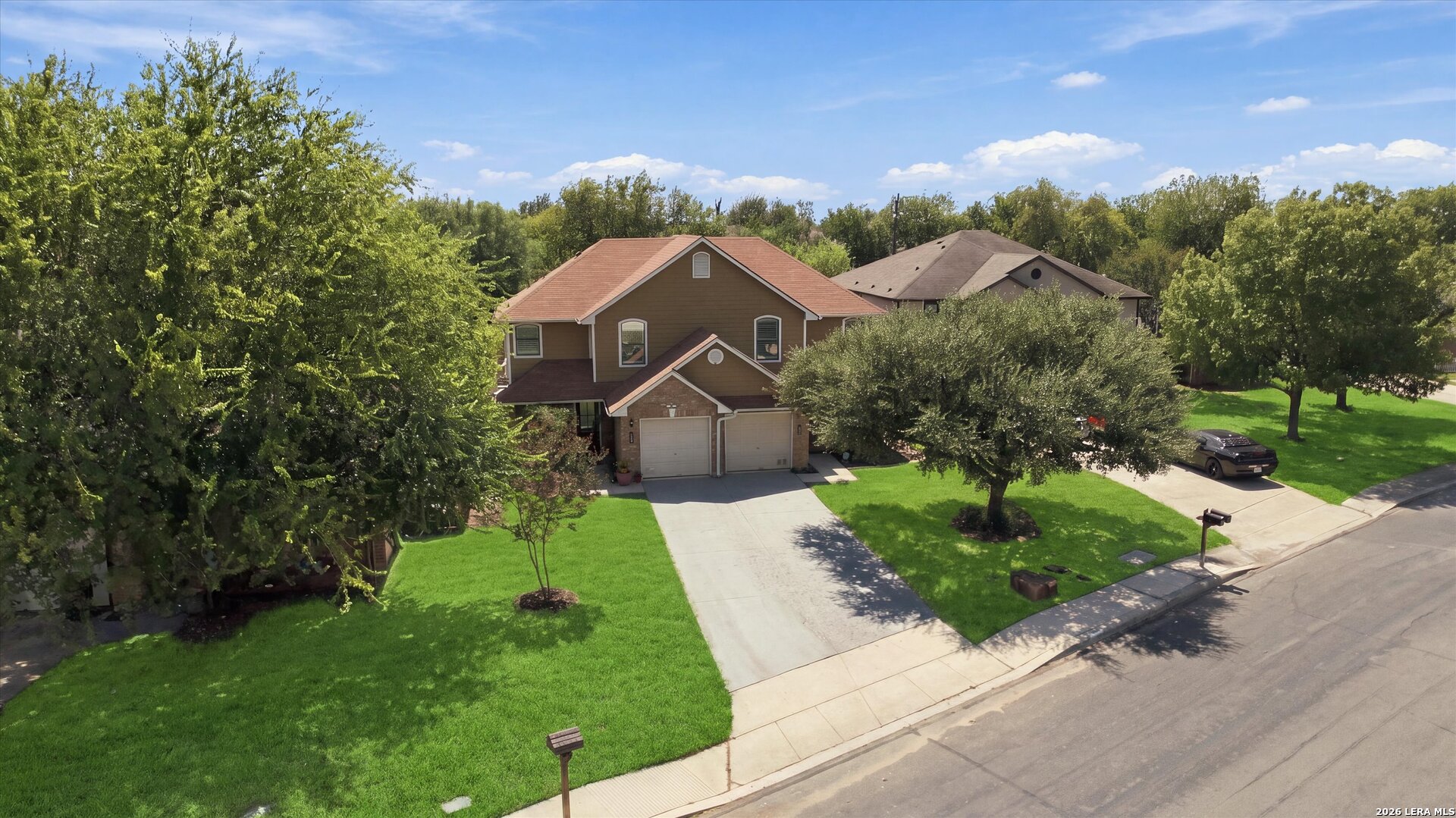 main property photo 30