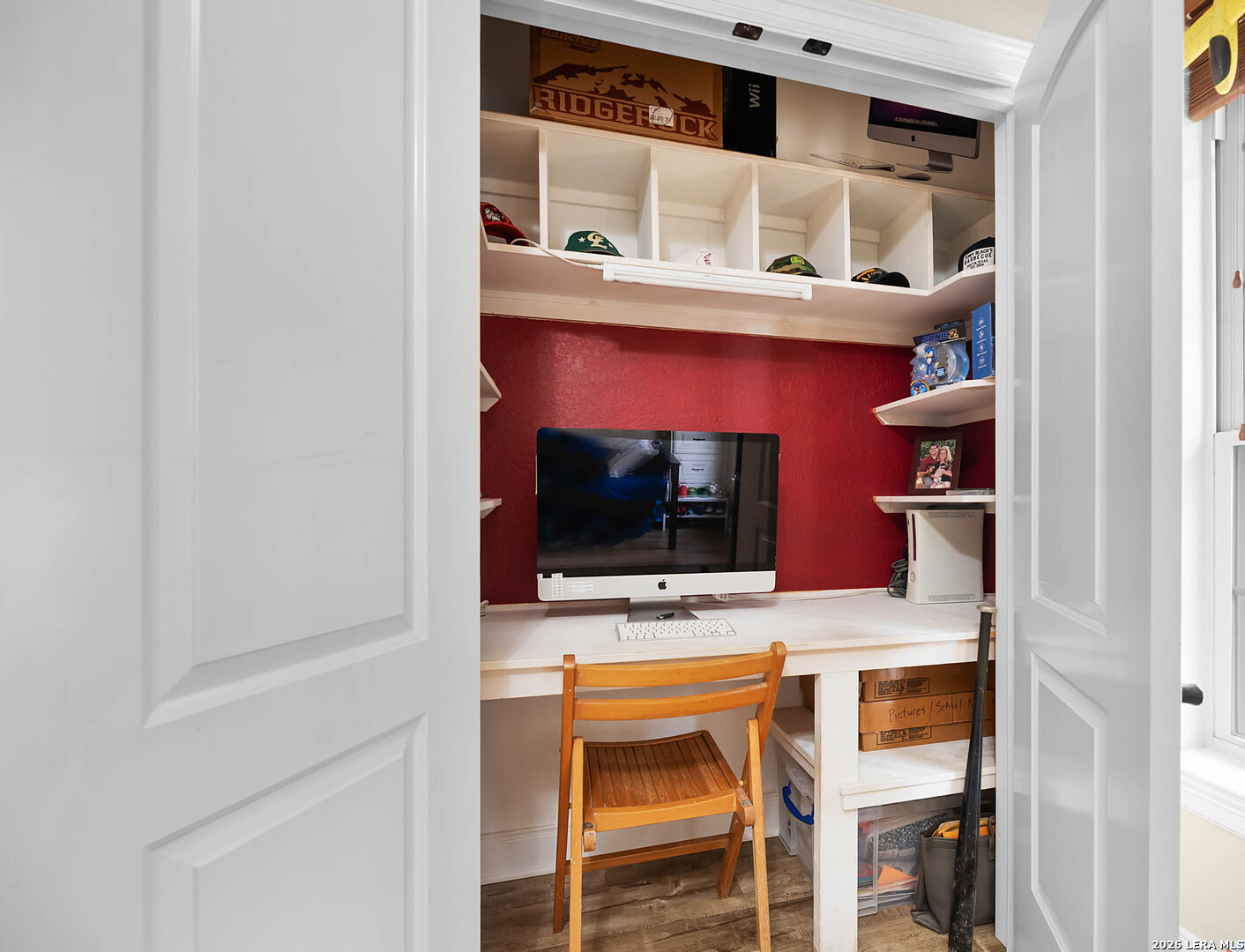 main property photo 10