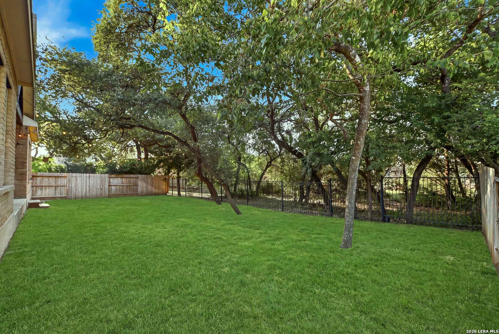 main property photo 17