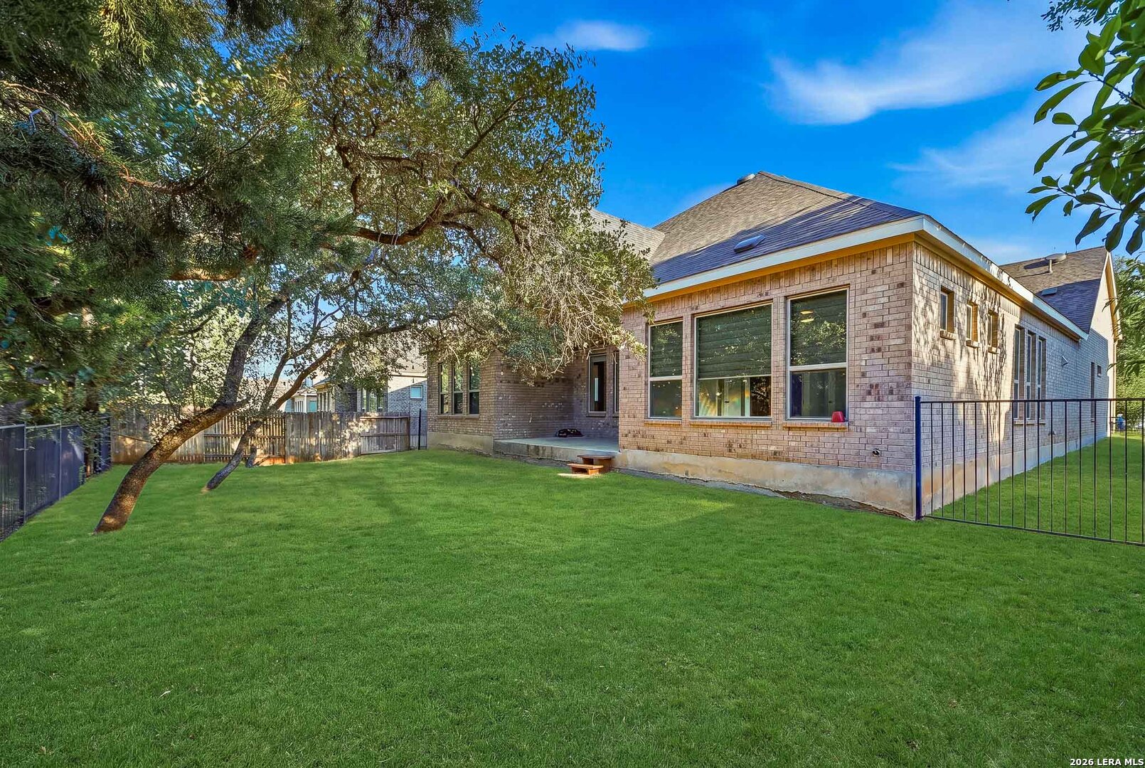main property photo 20