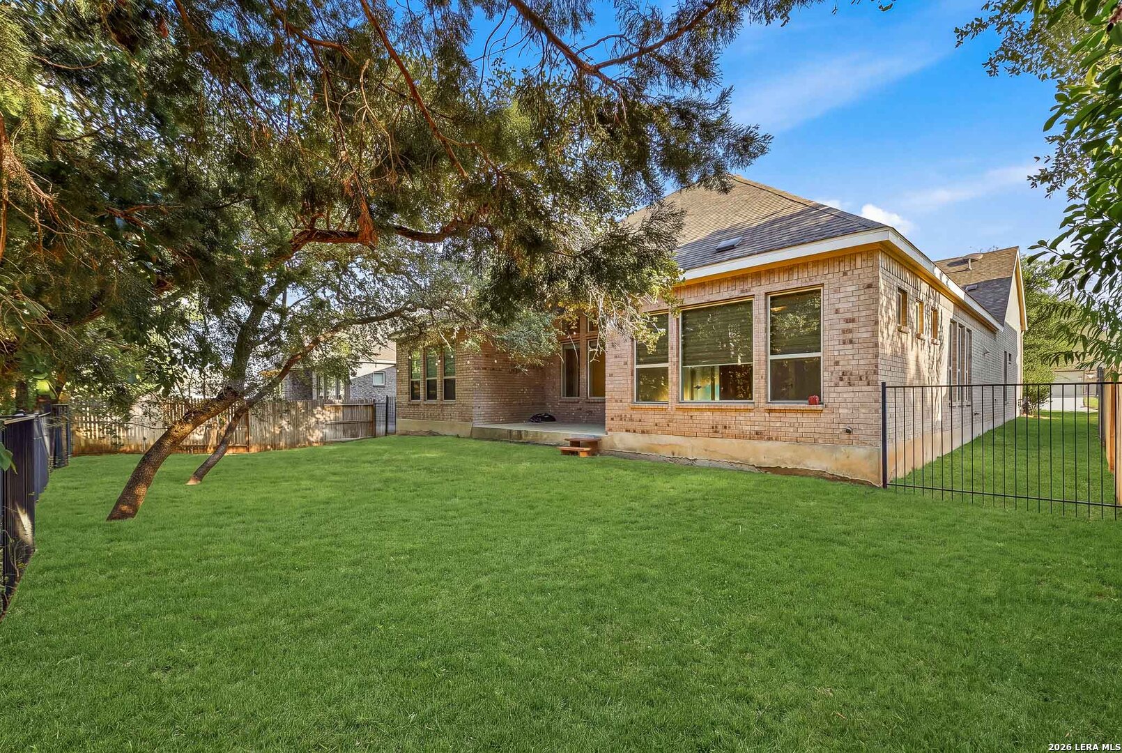 main property photo 21
