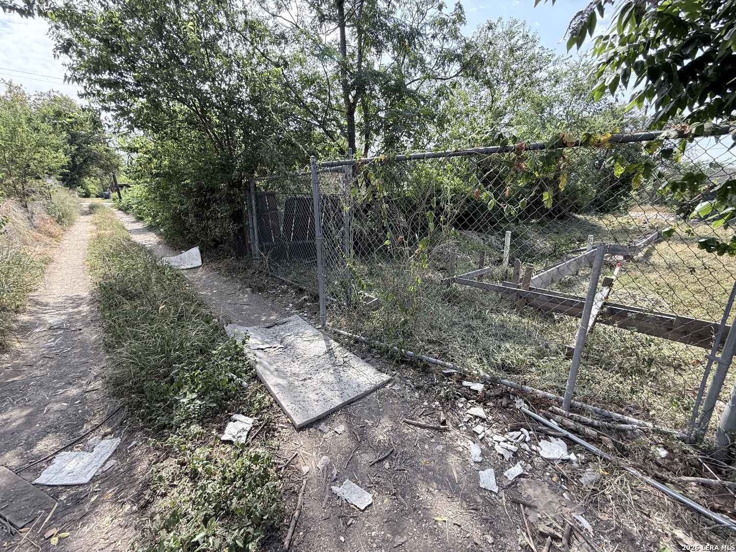 main property photo 22