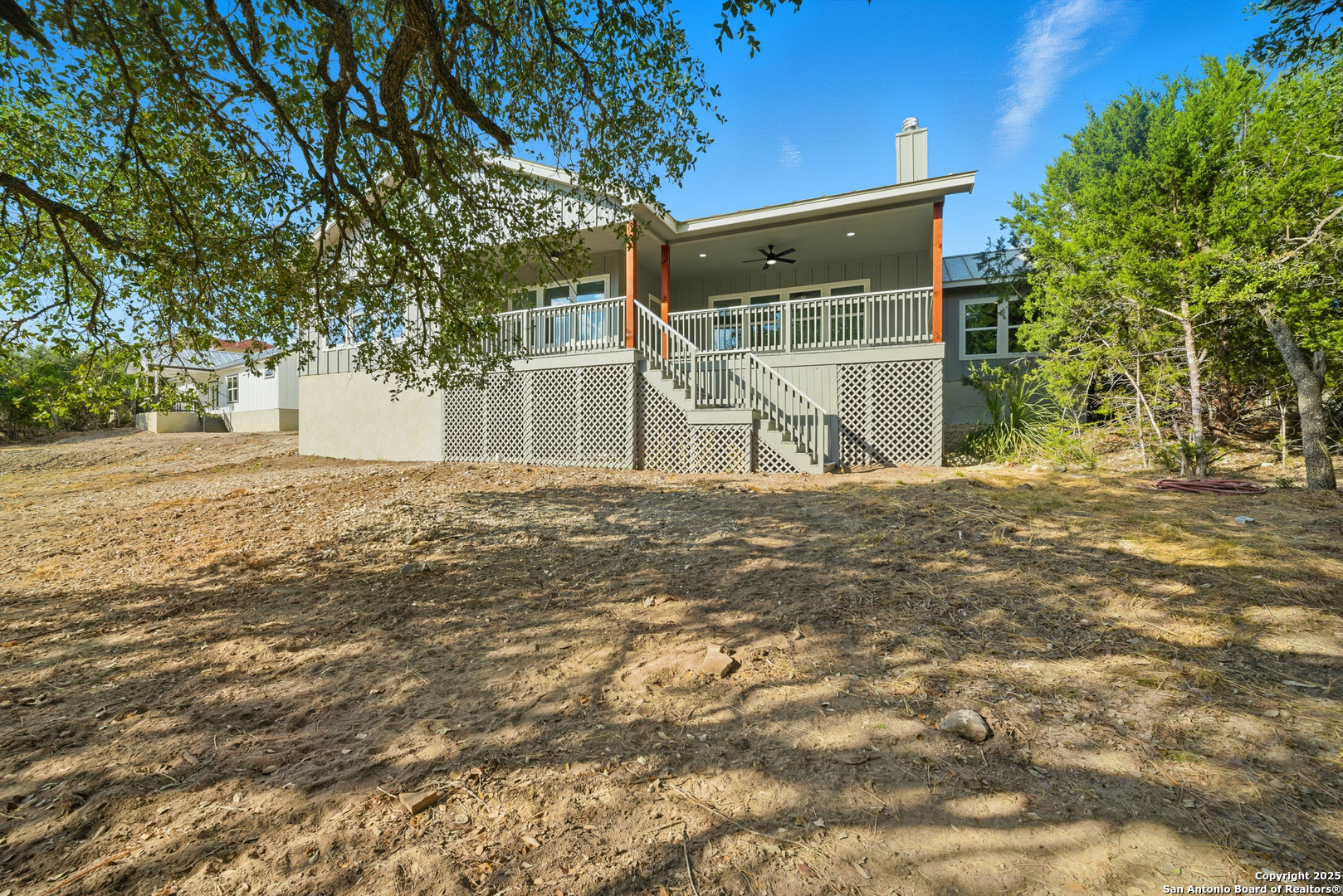 main property photo 37