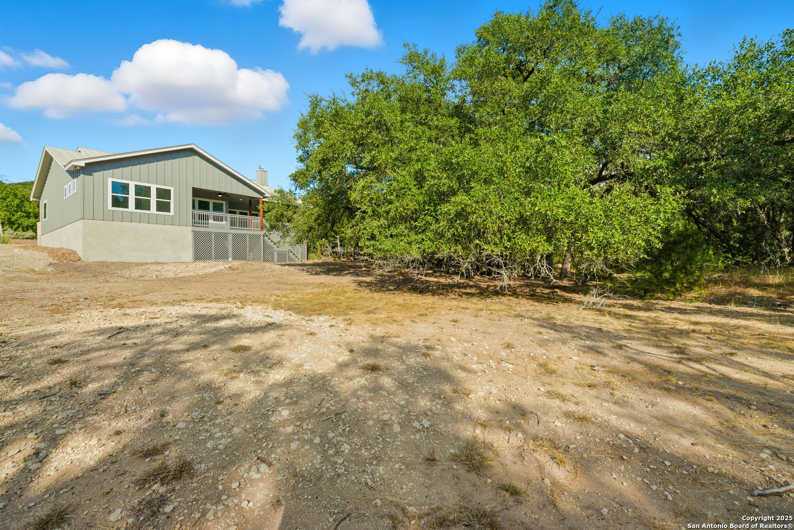 main property photo 39
