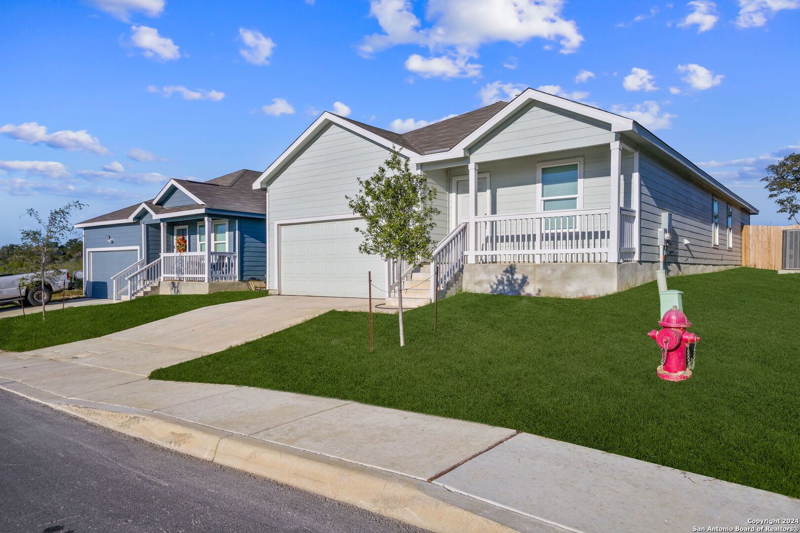 main property photo 2