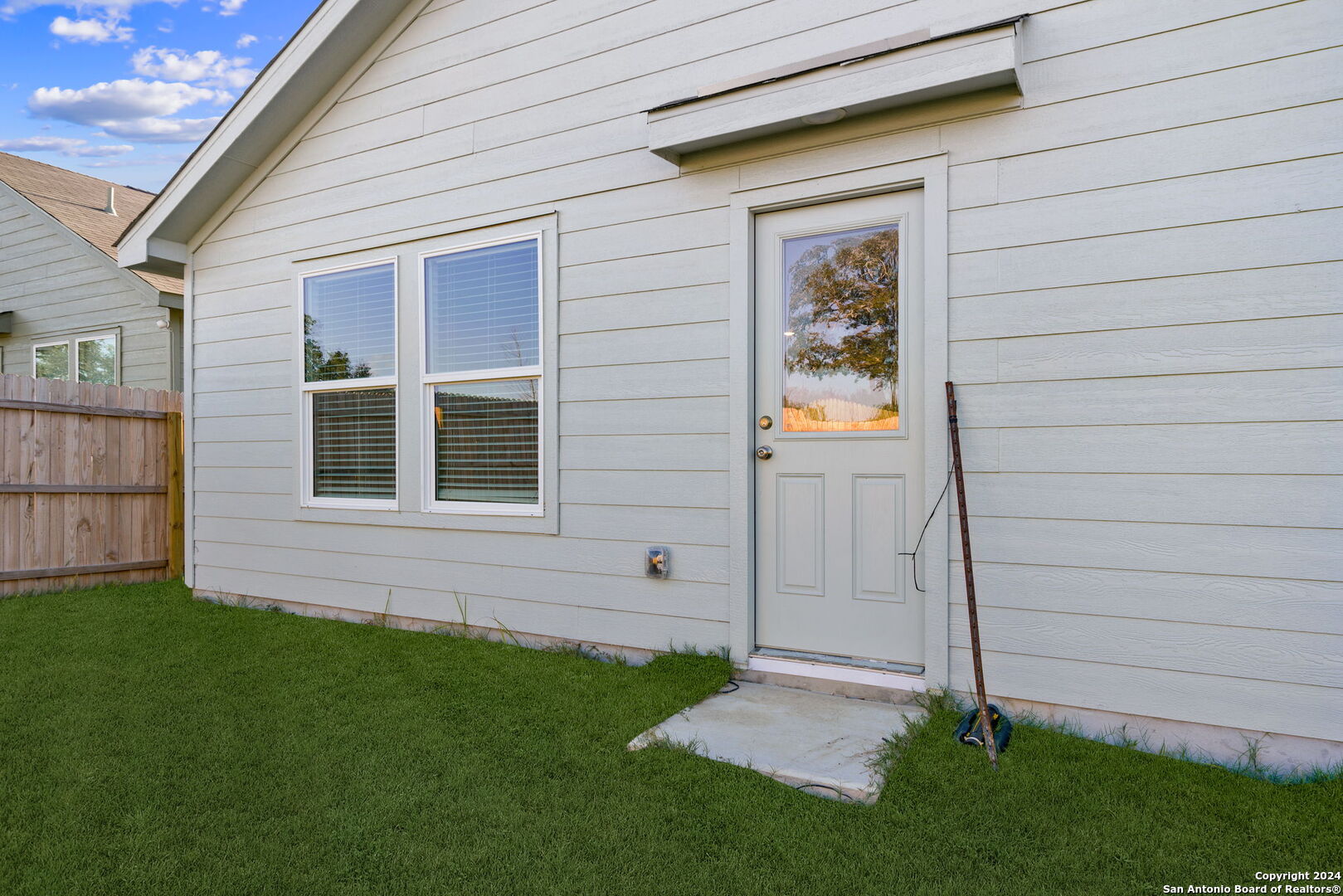 main property photo 21
