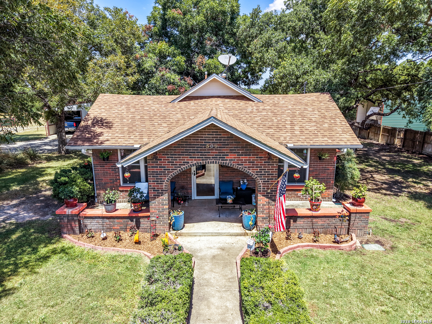 main property photo 14