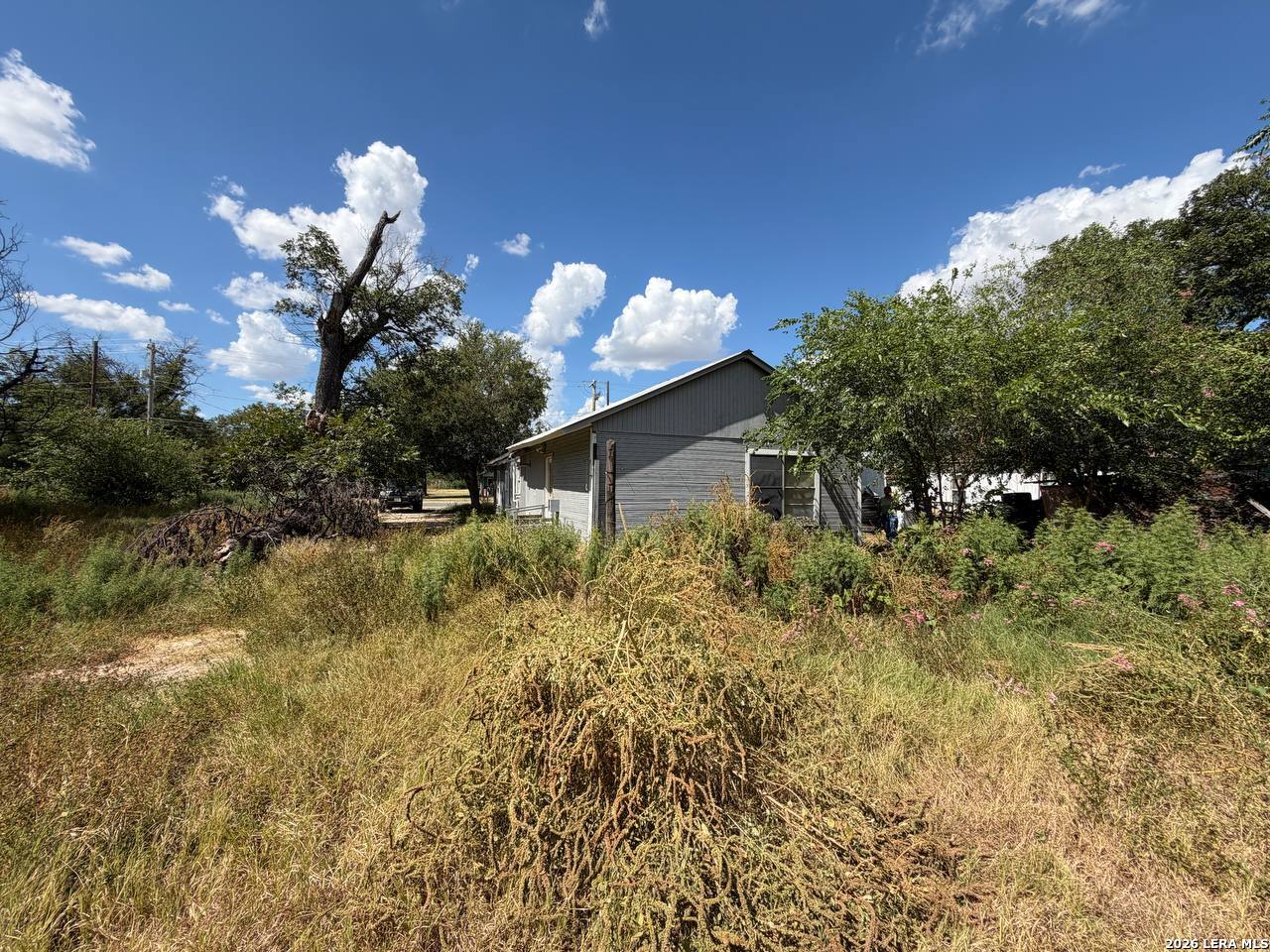 main property photo 13
