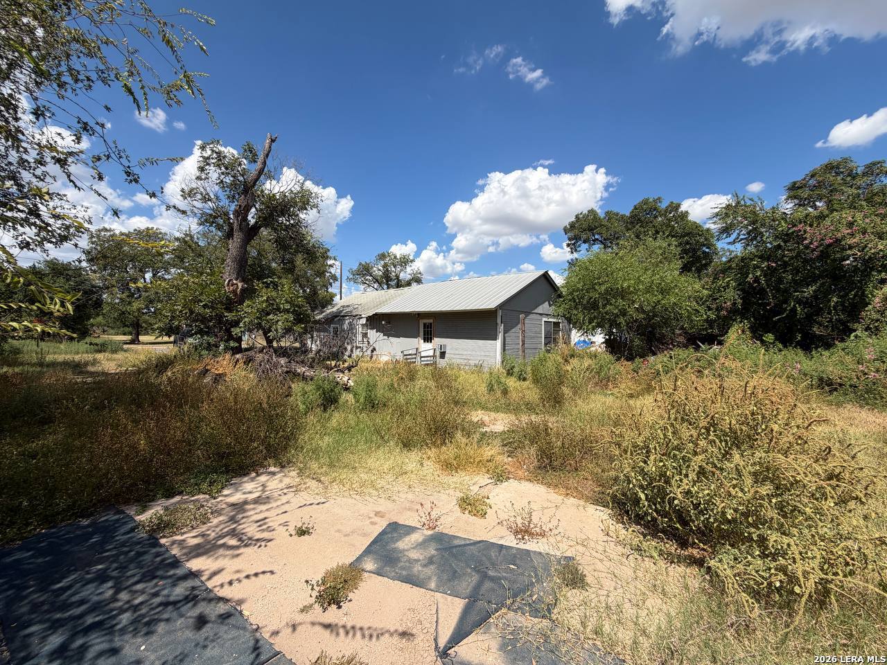 main property photo 14