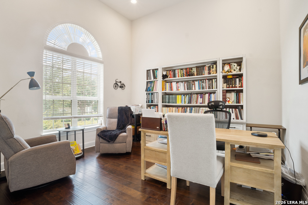 main property photo 16