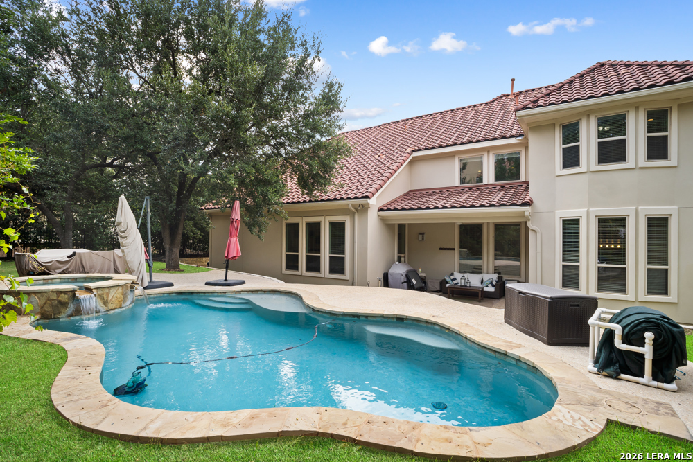 main property photo 24