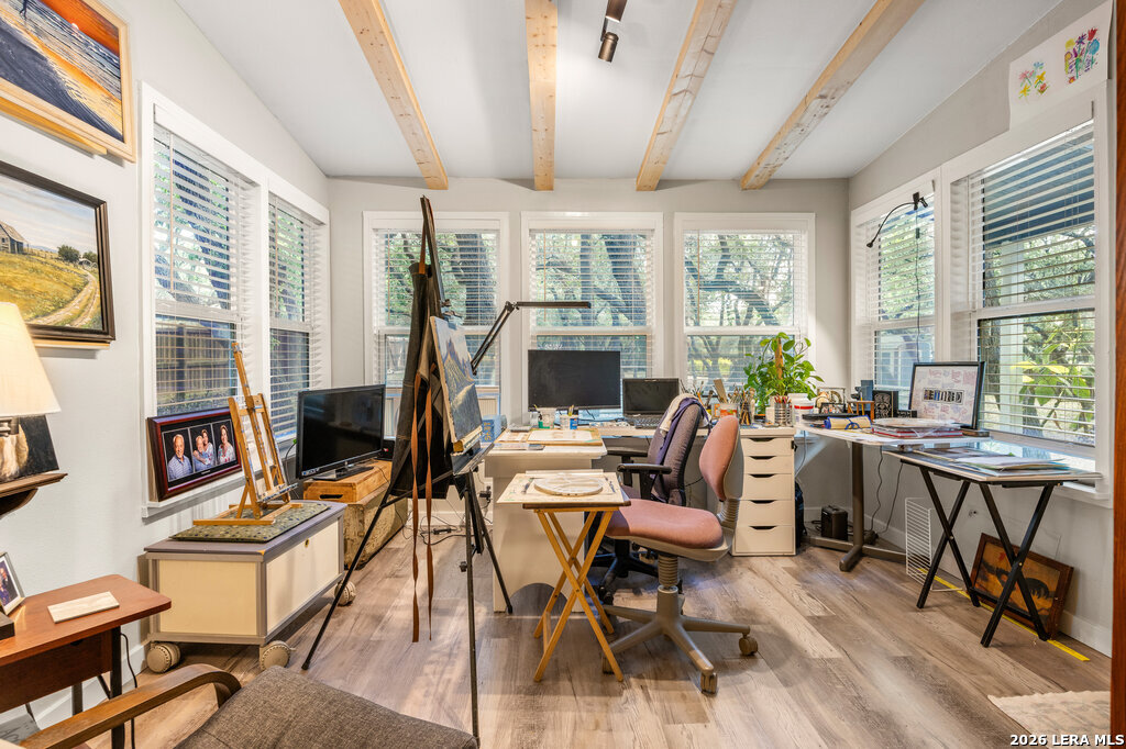 main property photo 30