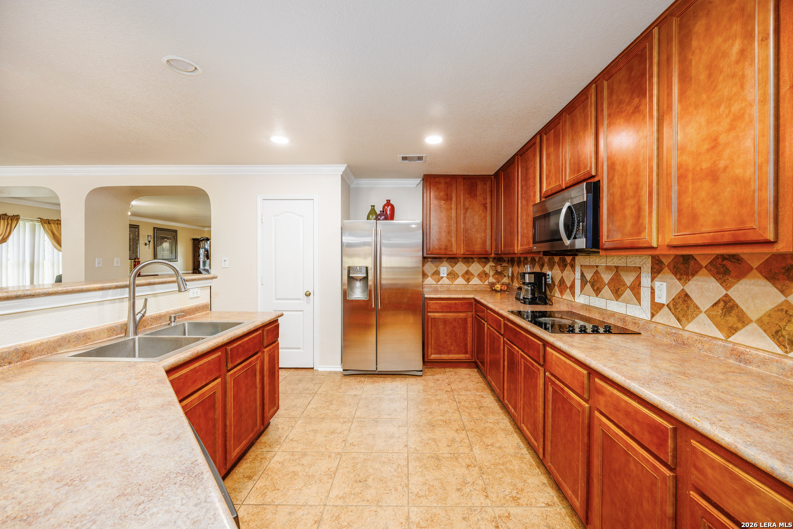 main property photo 12