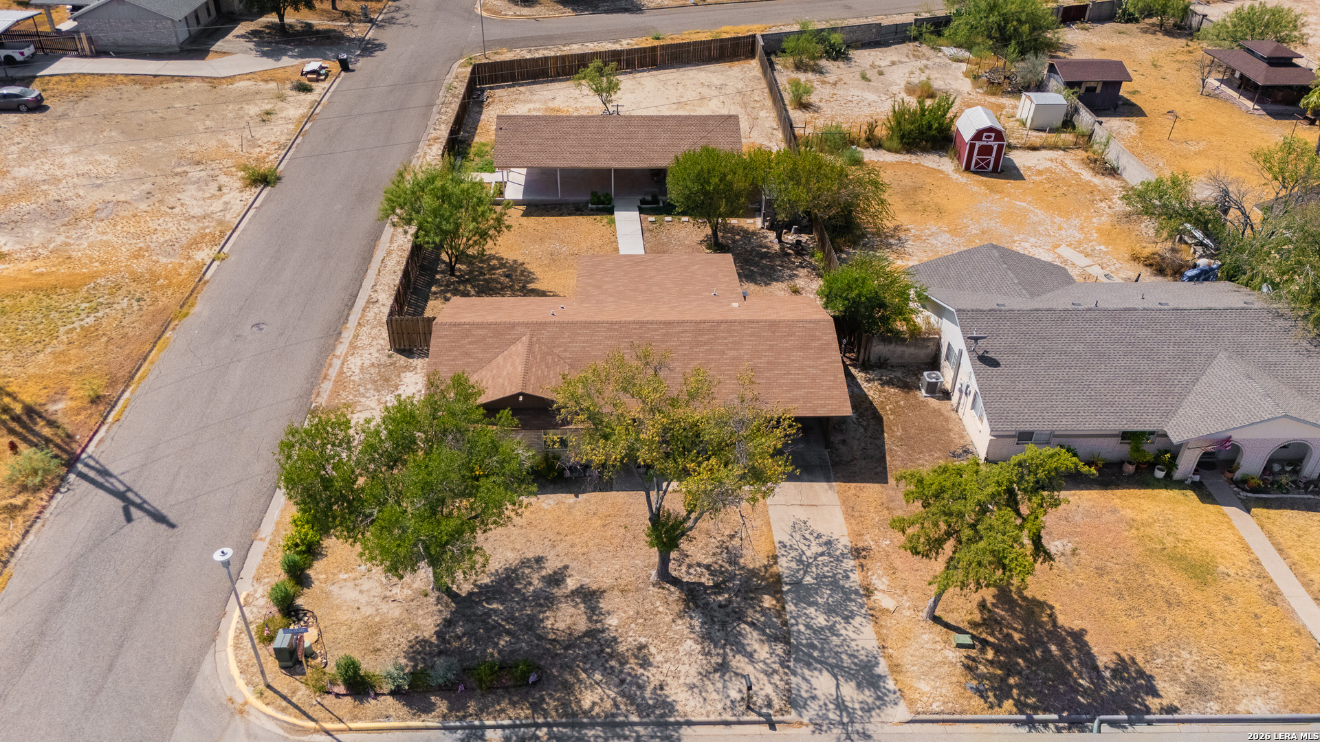 main property photo 19