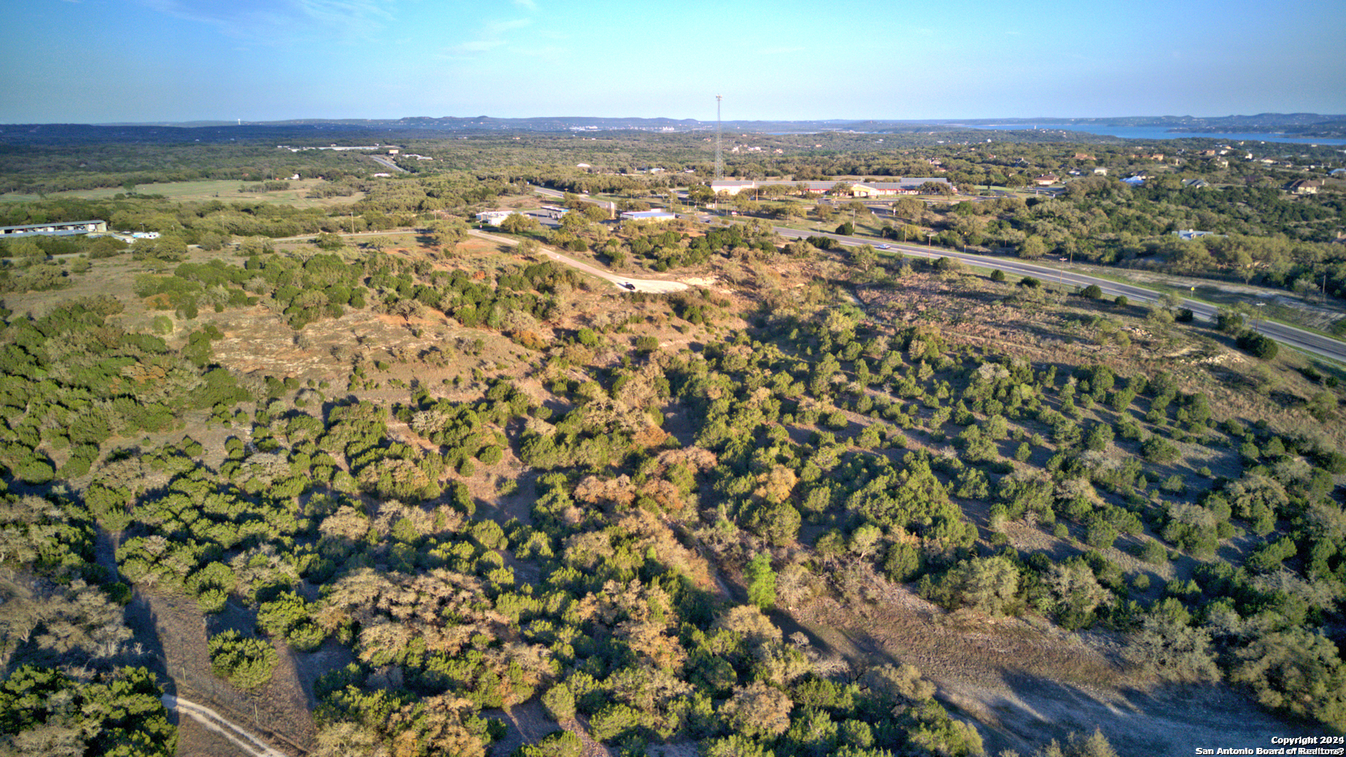 main property photo 10