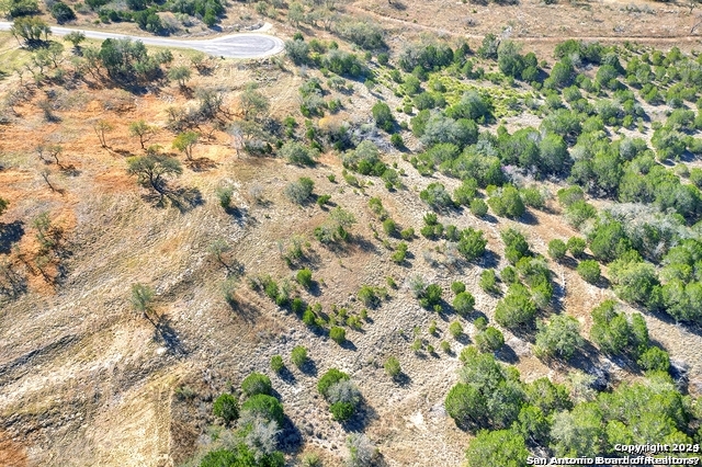 main property photo 11