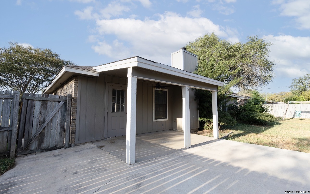 main property photo 17
