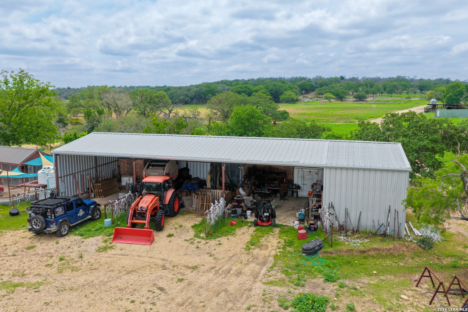 main property photo 17