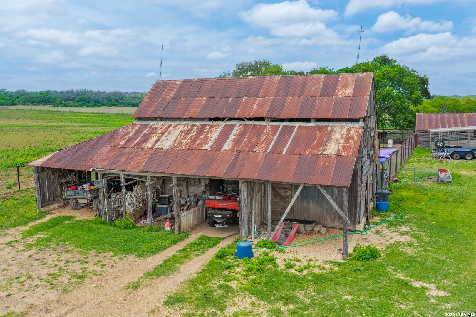 main property photo 18