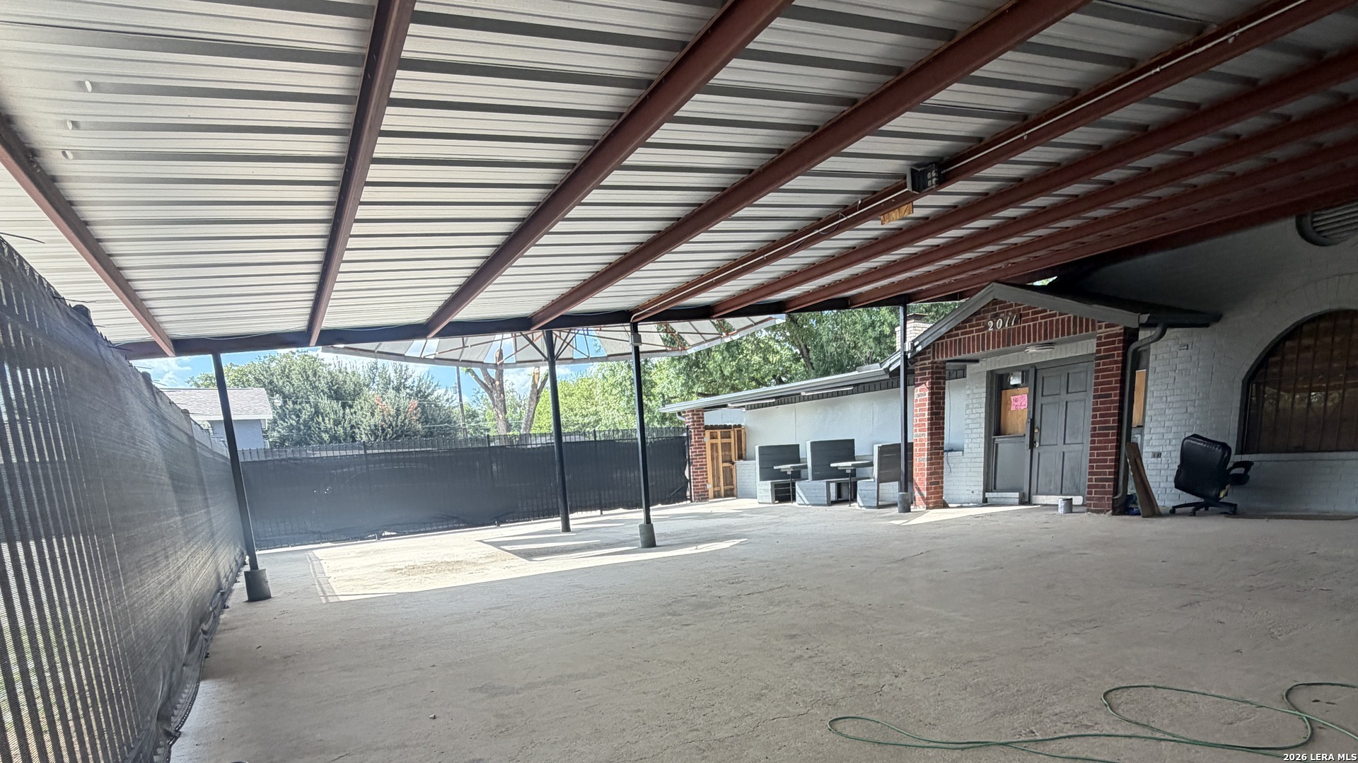main property photo 21