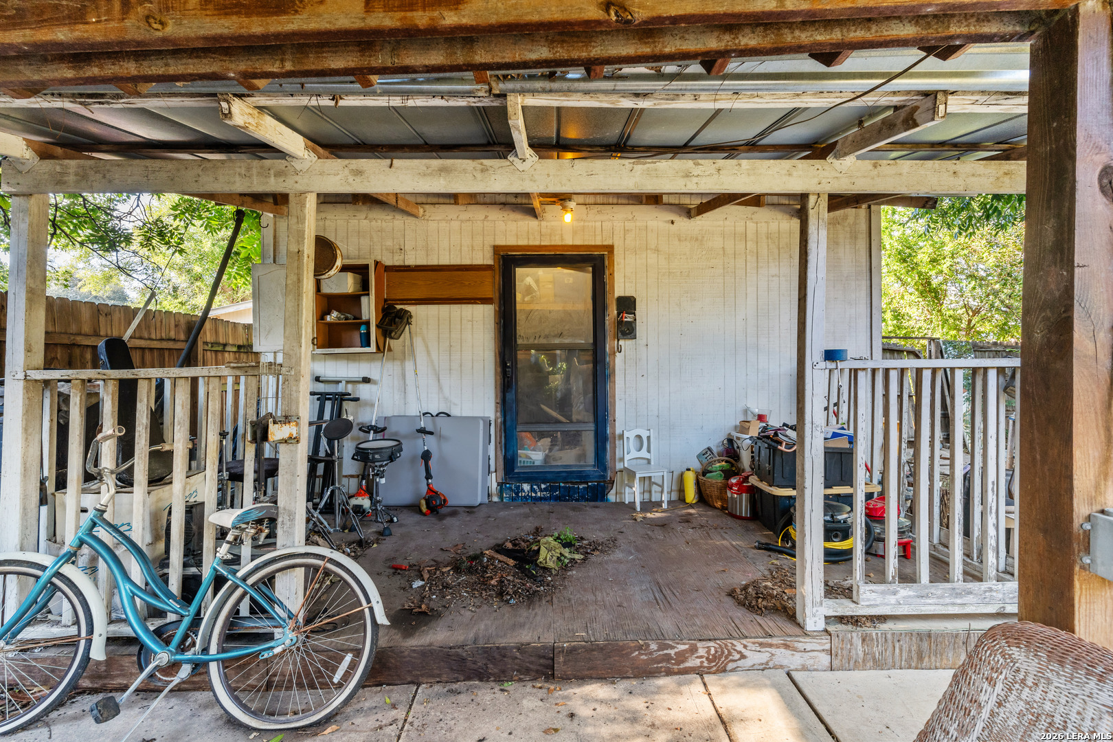 main property photo 25