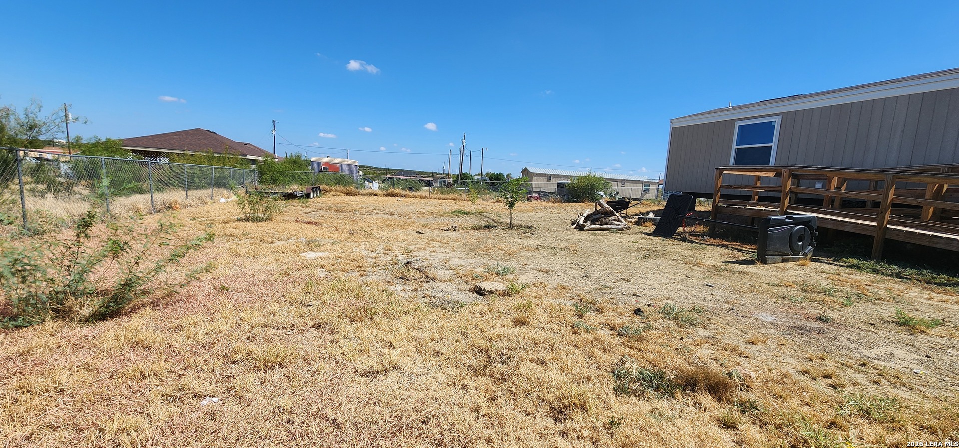 main property photo 20