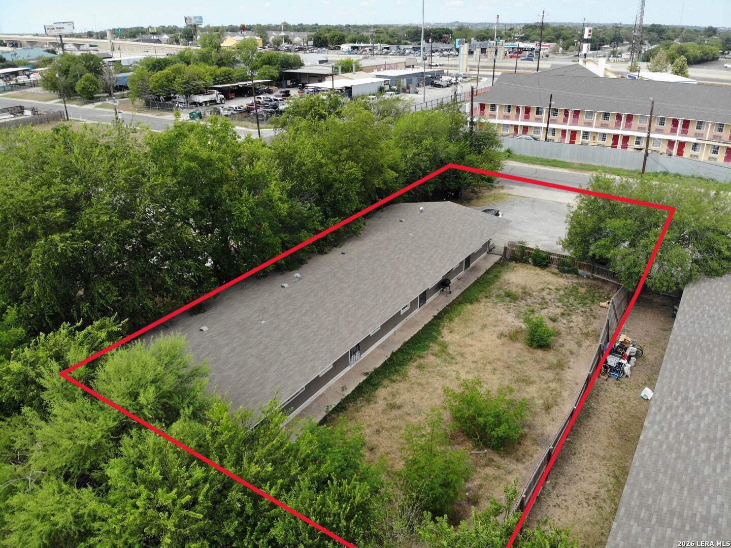 main property photo 4