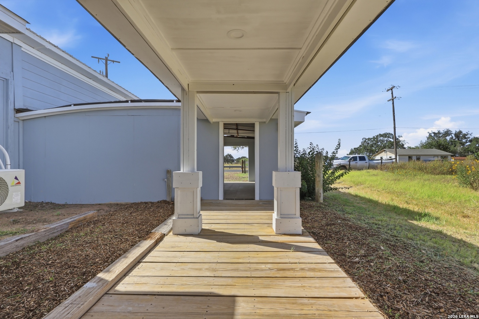 main property photo 7