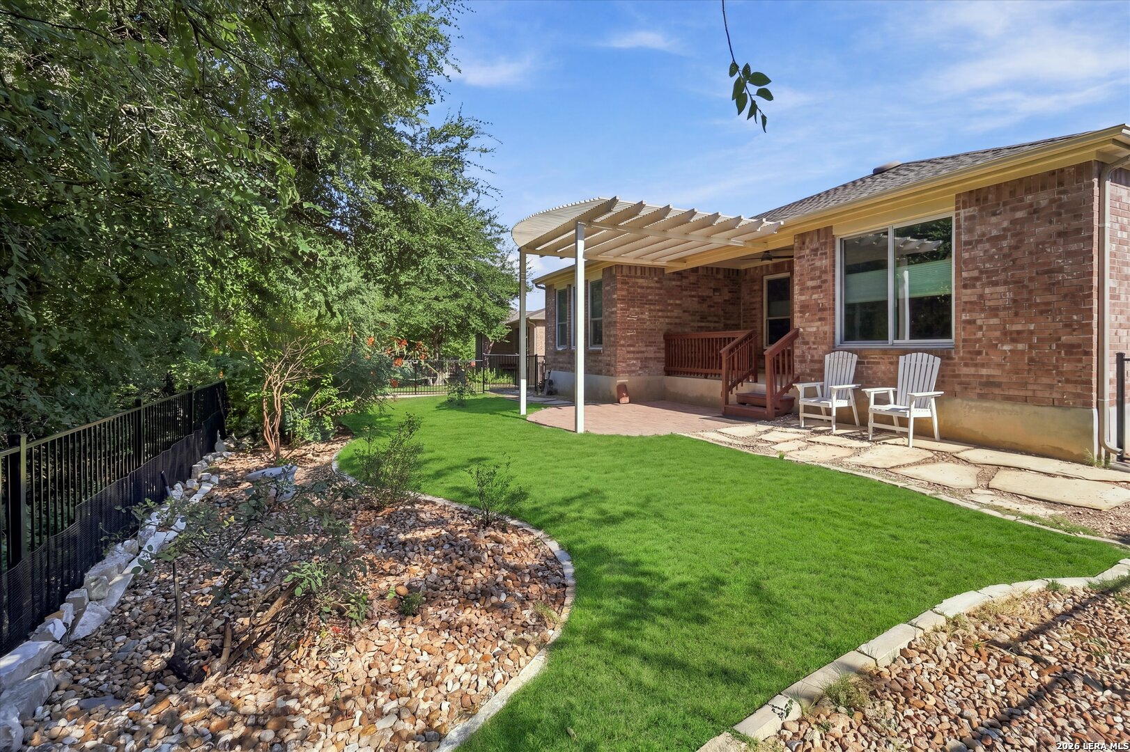main property photo 27