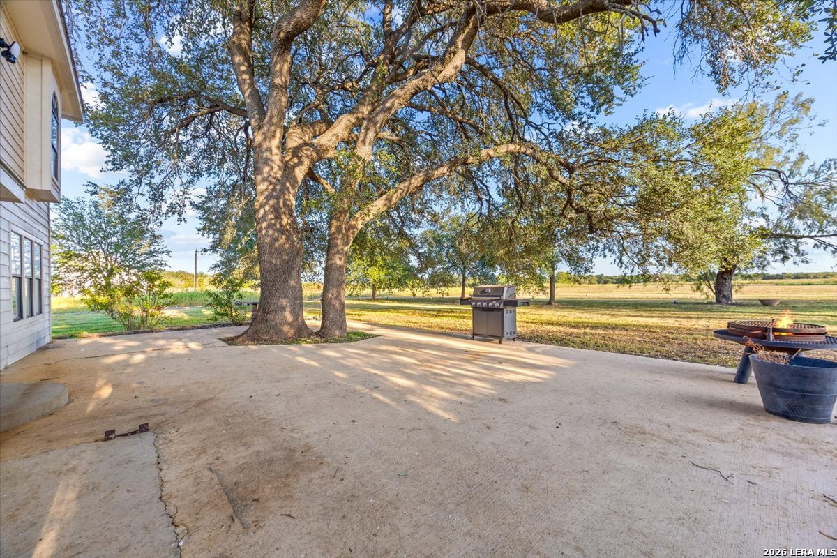 main property photo 37