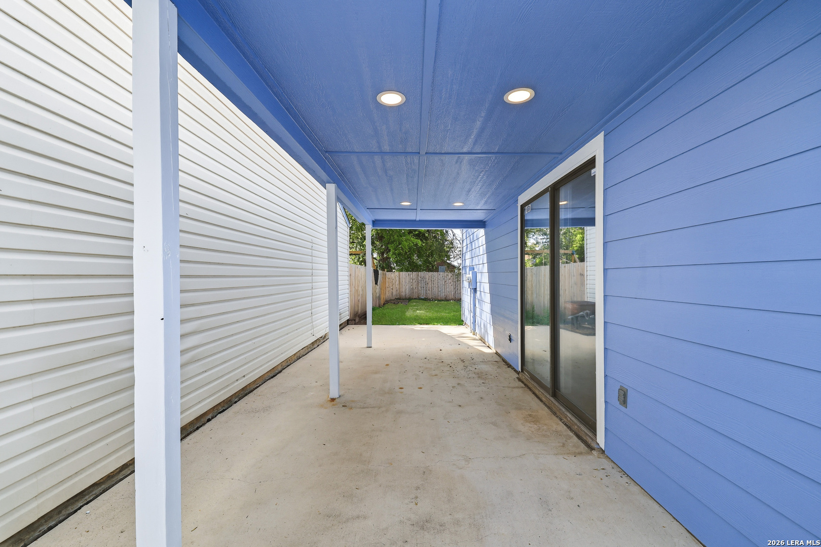 main property photo 22