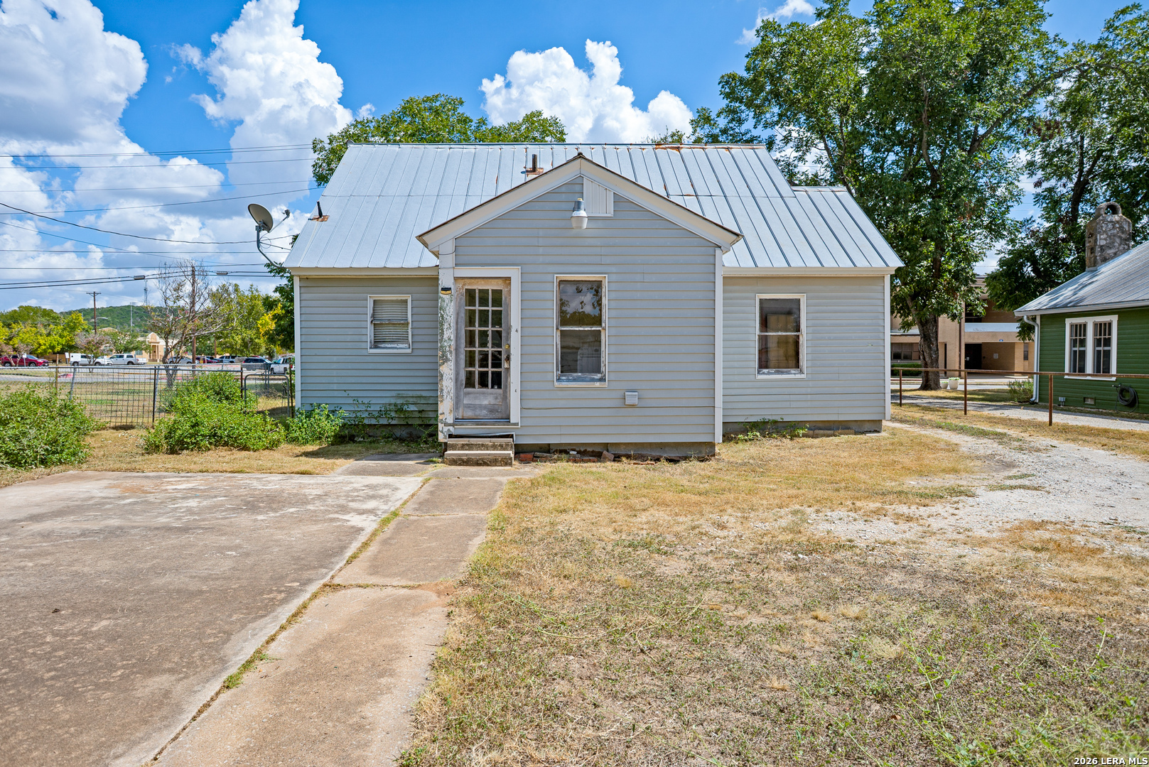 main property photo 2