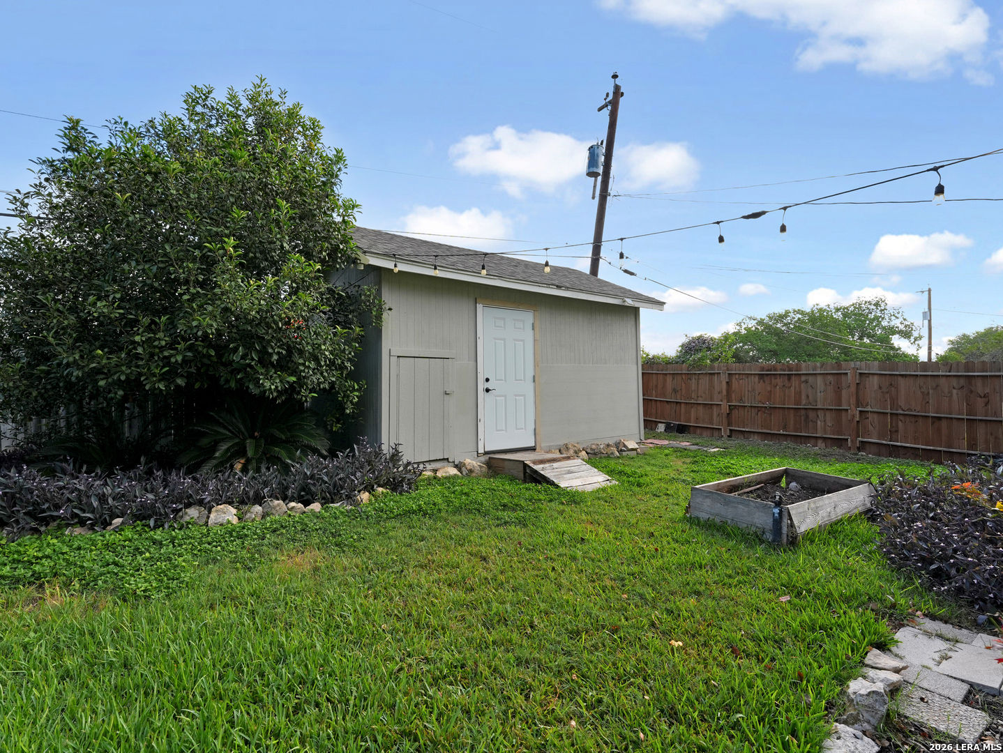 main property photo 35