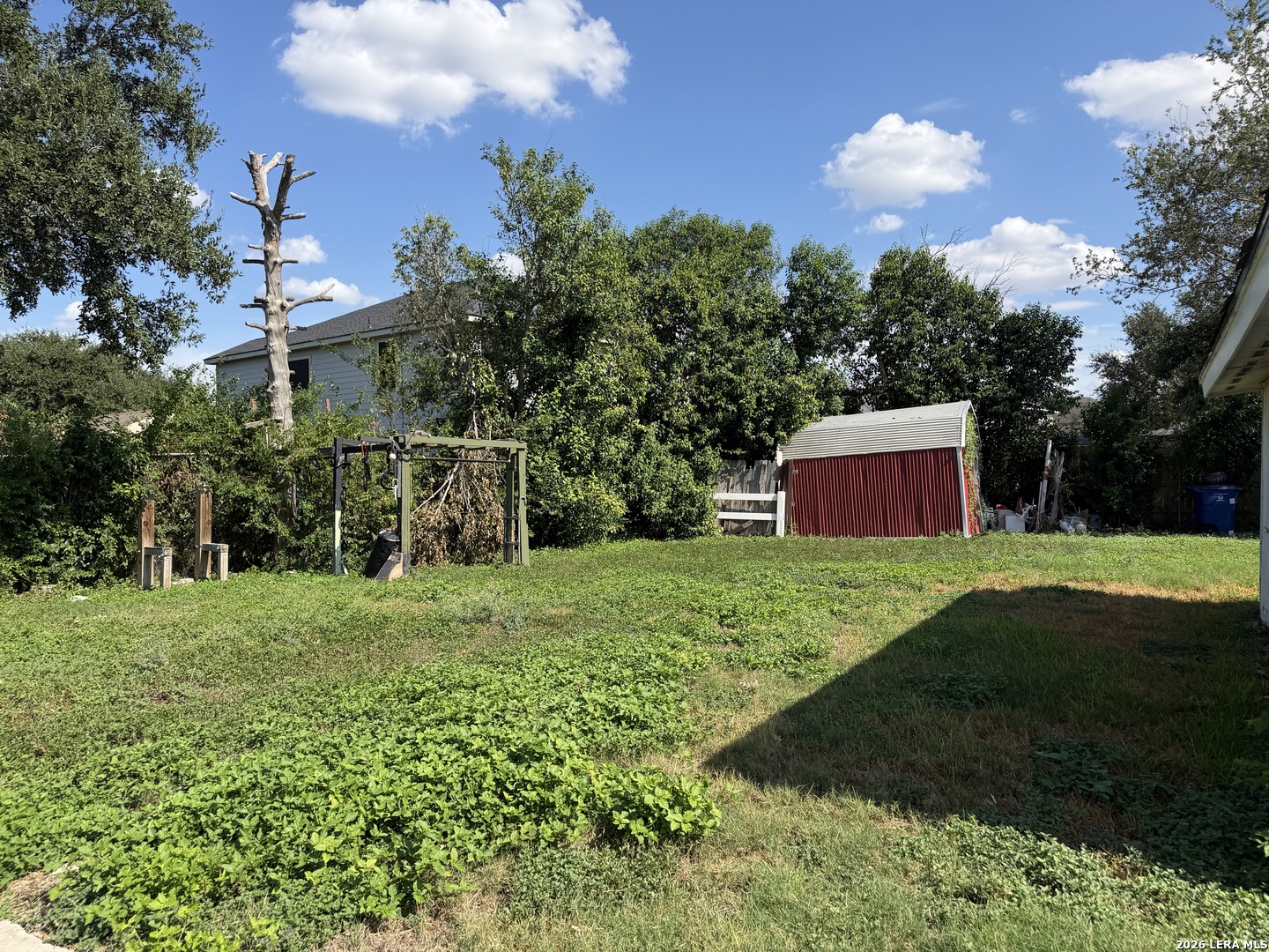 main property photo 12