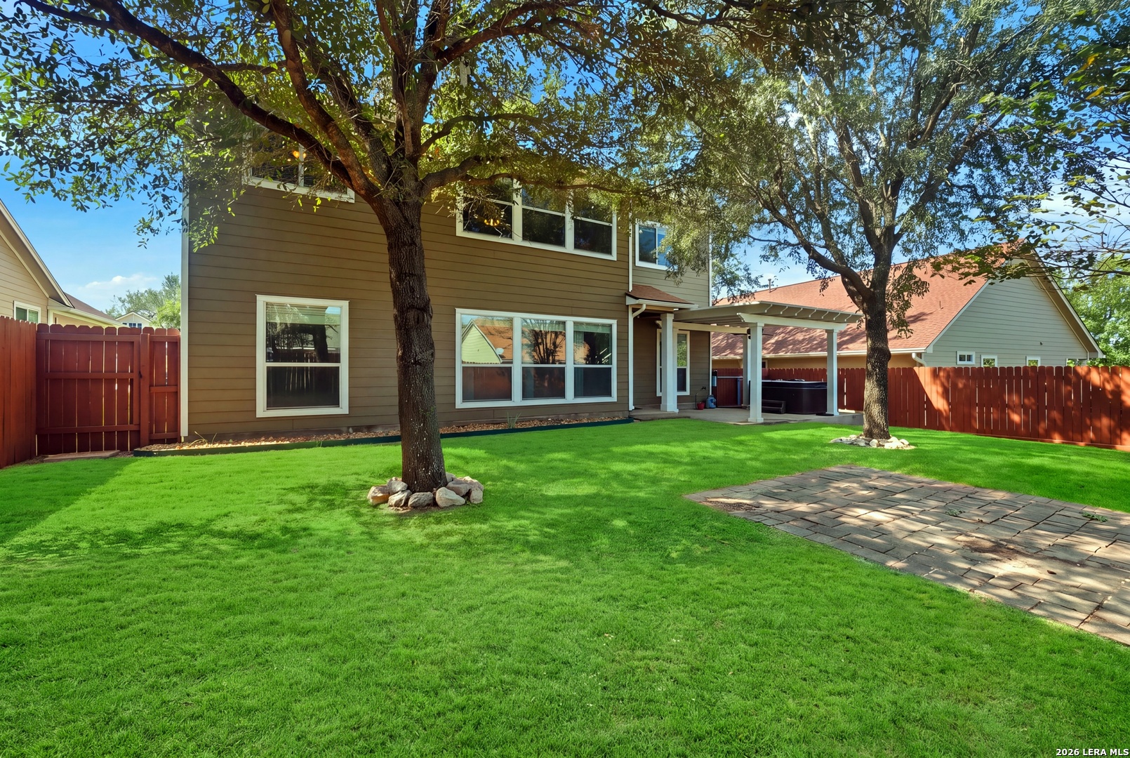 main property photo 29