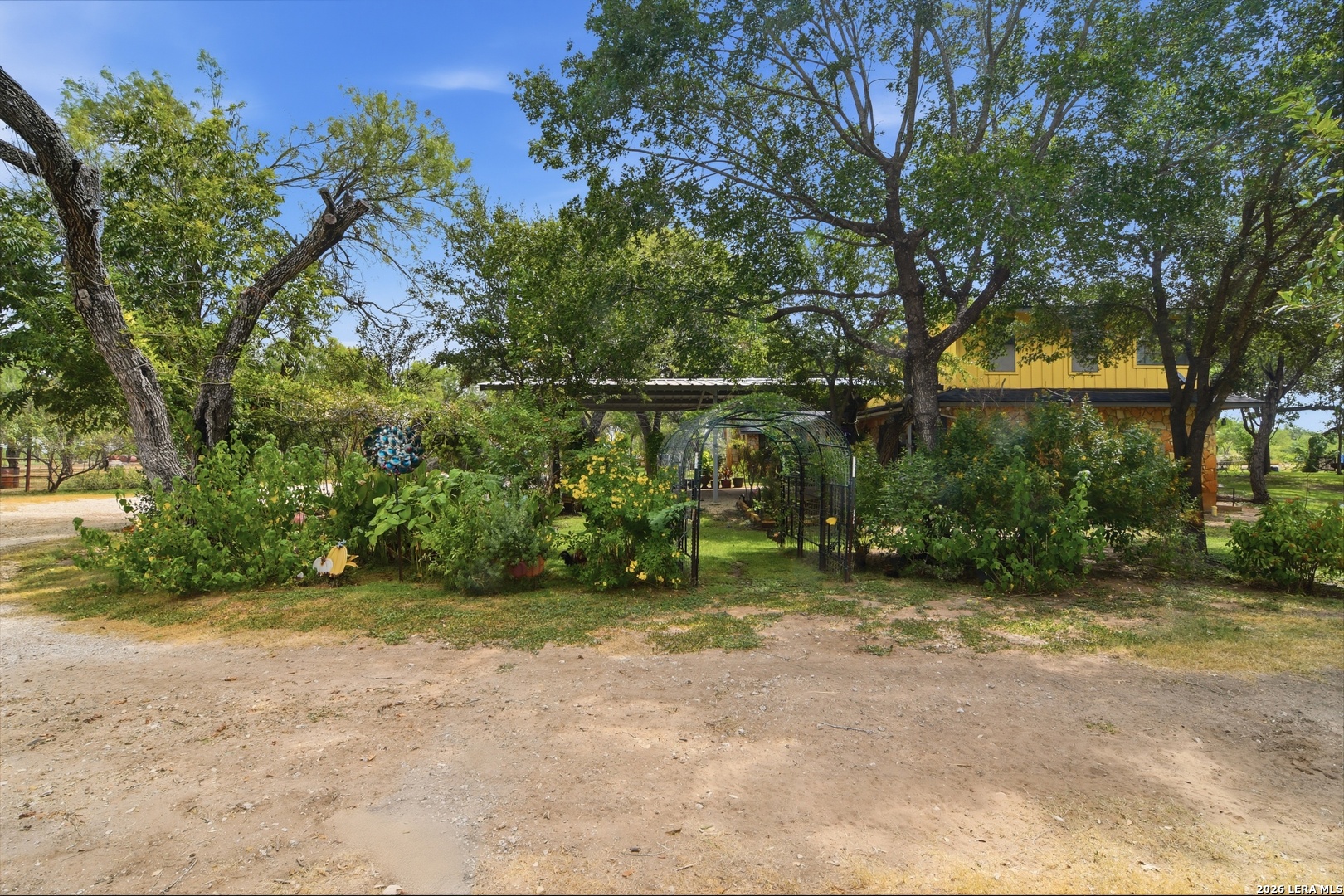 main property photo 12