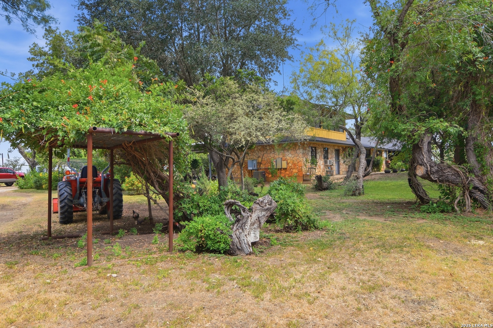 main property photo 2