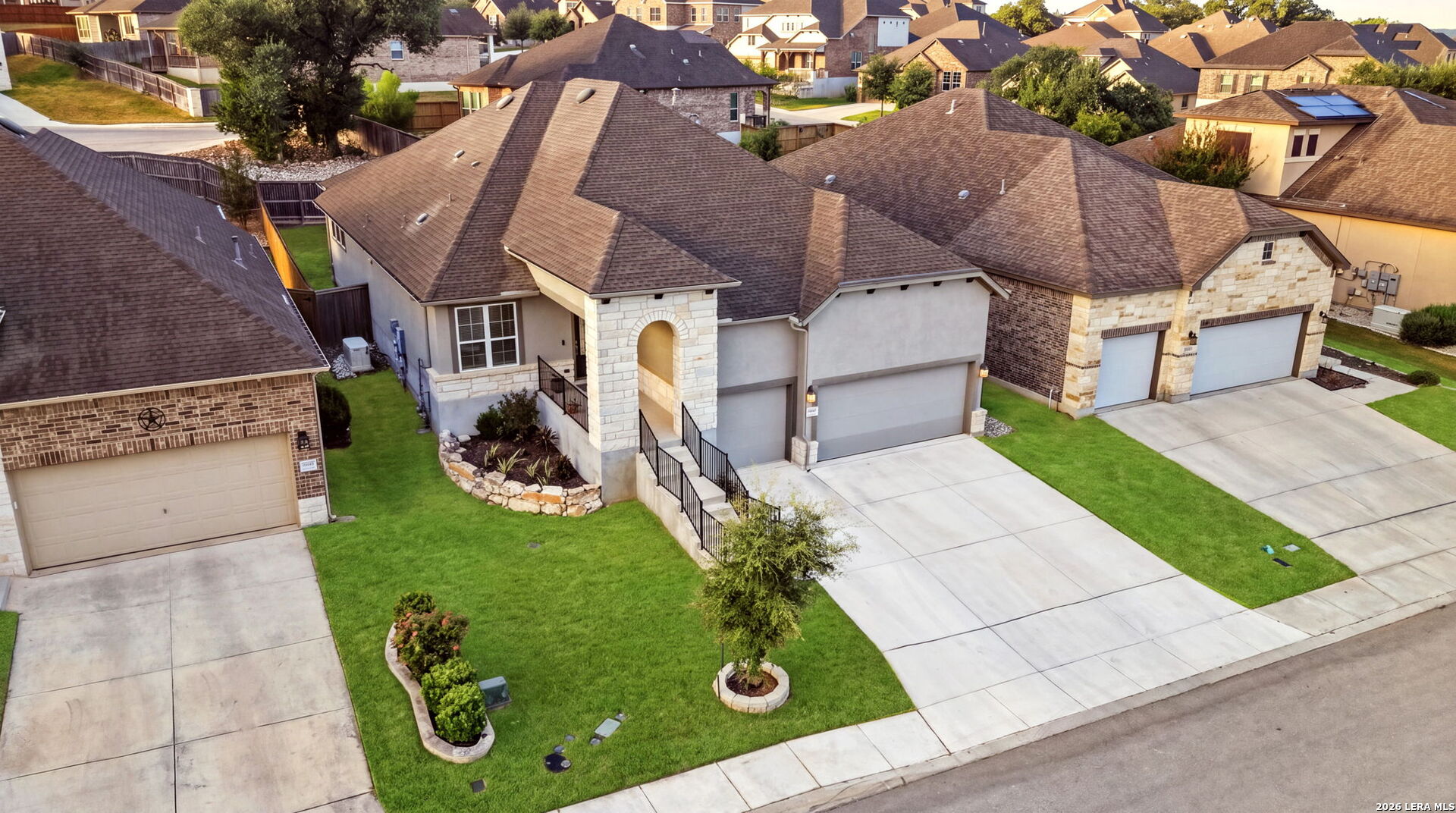 main property photo 41