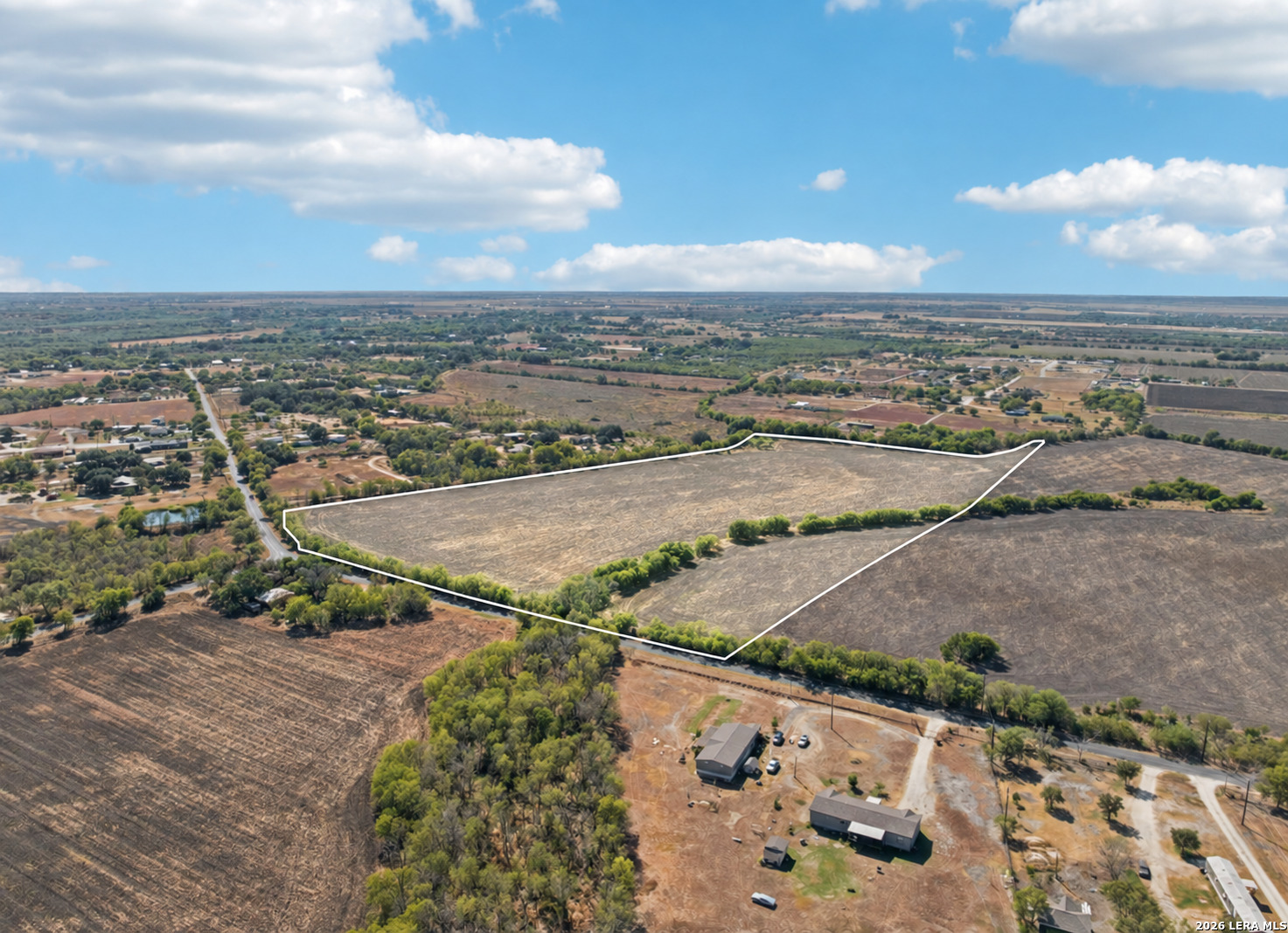 main property photo 4