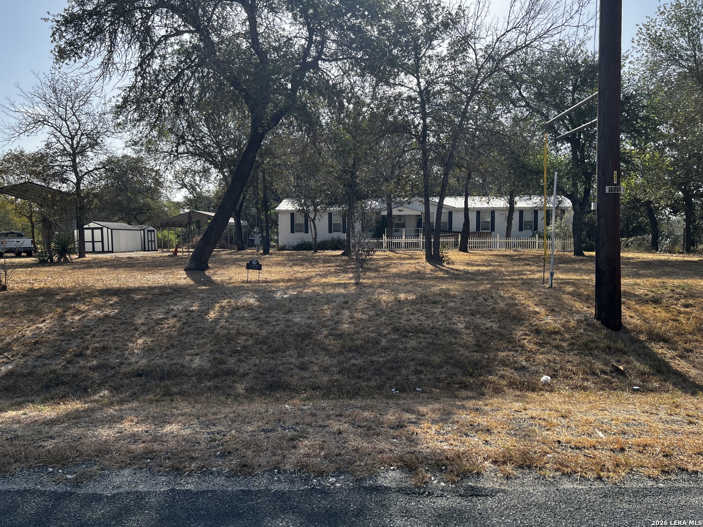 main property photo 3