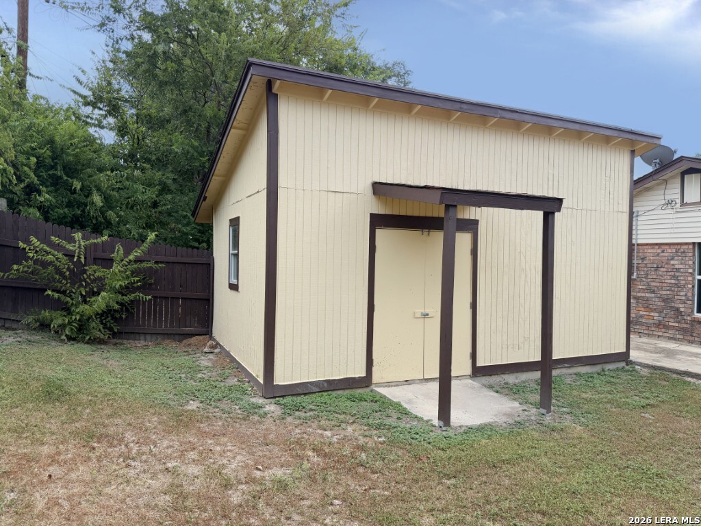 main property photo 22