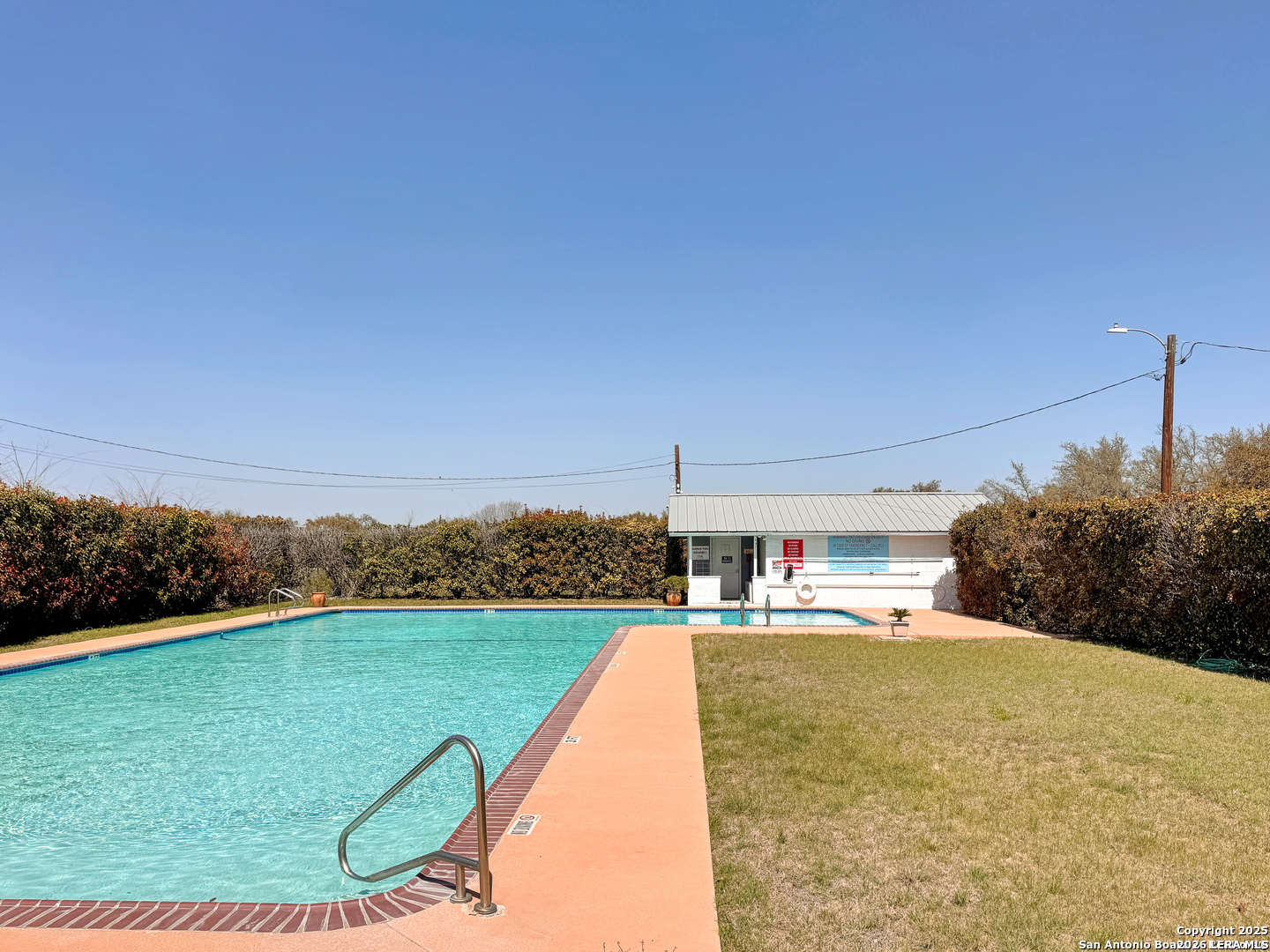 main property photo 24